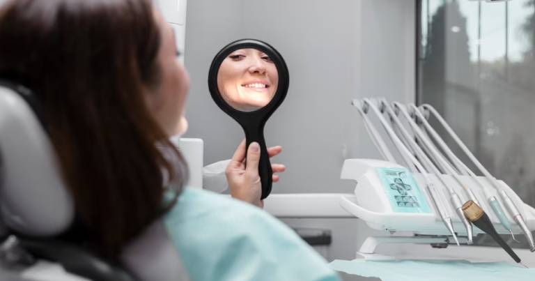 la-odontologia-estetica-continua-avanzando-gracias-a-innovaciones-en-materiales-y-tecnologias