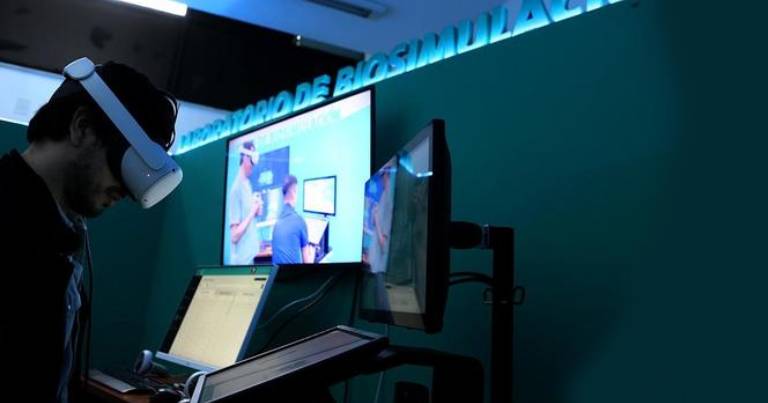 odontologia-inauguro-su-primer-laboratorio-de-realidad-virtual